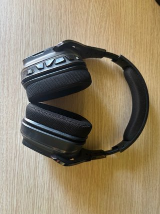 Logitech g933