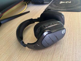 Logitech g933