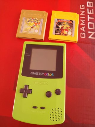 Pack Game Boy Color Verde + Pokémon oro + dkl2
