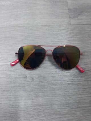 Gafas de sol para niña,poco uso