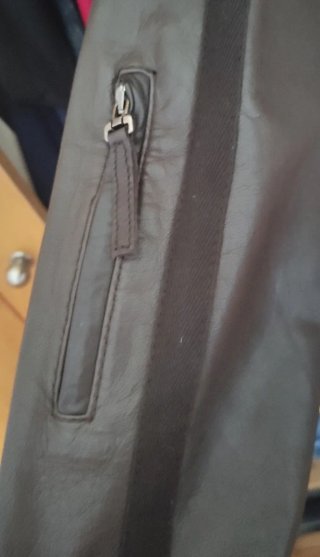 Chaqueta de cuero marrón