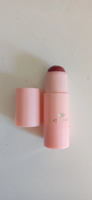 Stick trucco rosa in confezione cilindrica