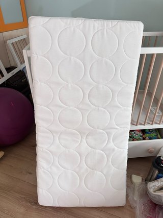 Cuna para bebé blanca