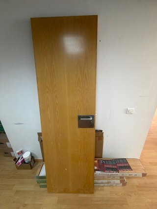 Puerta interior madera con cerradura