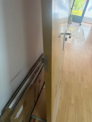 Puerta interior madera con cerradura
