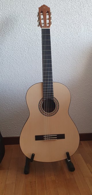 Guitarra Yamaha C40MII