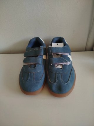 Zapatillas de niño talla 28