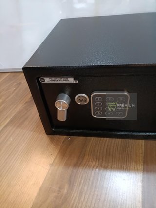 Caja fuerte yale