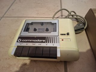 Commodore 64 con accessori