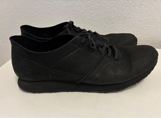 Zapatillas UGG Talla 48 Negras