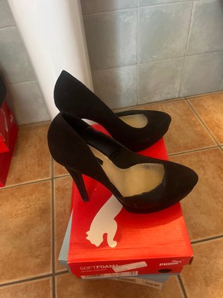 Zapatos de tacón negros