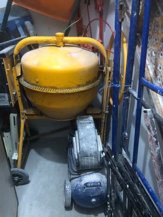 LIQUIDACIÓN COMPLETA TALLER REFORMAS–TODO EL LOTE