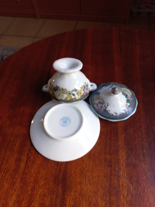 Lote 3 mini soperas porcelana decorada