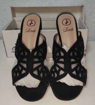 Zapatos negros Laik
