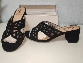 Zapatos negros Laik
