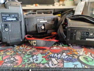 Lotto 3 Videocamere Vintage Philips JVC Panasonic
