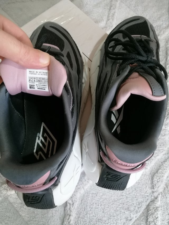 Reebok 135€/186€ + regalo