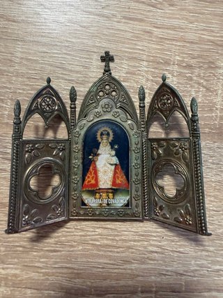 Capilla Tríptico Ntra. Sra. de Covadonga