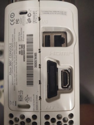 Xbox 360 Blanca con 2 Controles