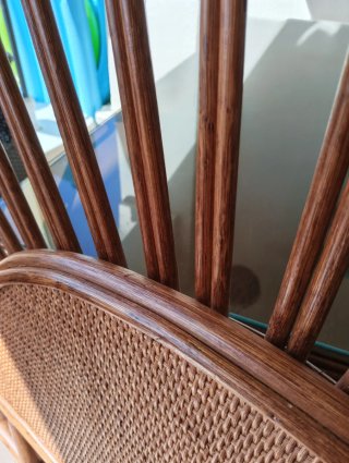 Cabecero de cañas de bambú, ratán y mimbre