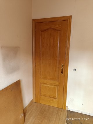 Lote de 8 Puertas Interiores de Roble