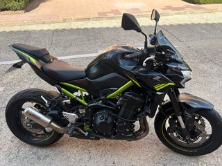 Kawasaki Z900 Full