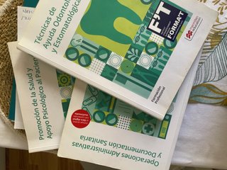 Libros Auxiliar de Enfermería y Odontología