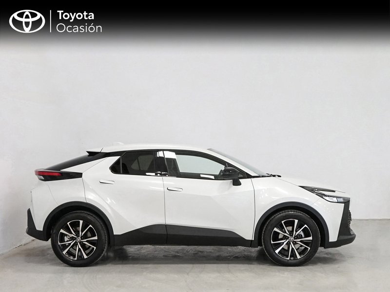Toyota C-HR 2024, foto 17