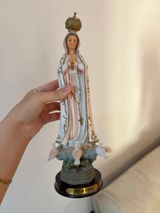 Virgen de Fátima vintage con palomas