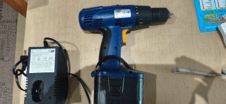 Taladro Atornillador Power Plus de bateria