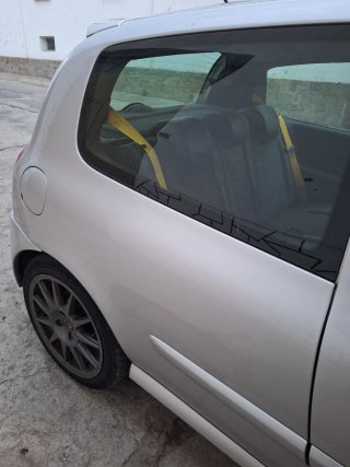 Renault Clio sport 182
