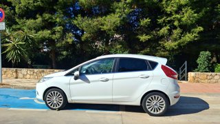 Ford Fiesta 1.6 hdi 90 cv diésel