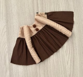 Vestito color cappuccino per bambole Blythe