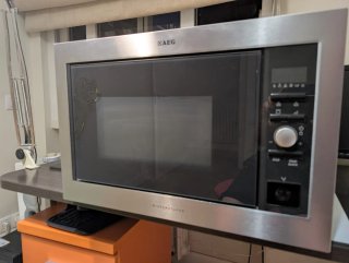 Microondas AEG MCD2665E