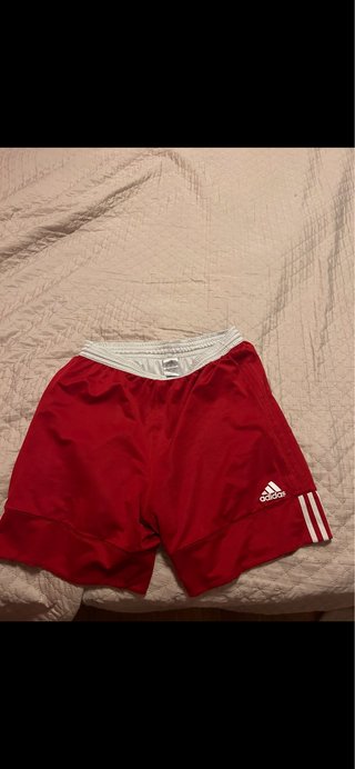 Pantaloncini adidas rossi