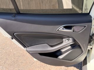 Mercedes-Benz GLA 2014