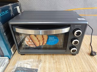 Cecotec Horno de sobremesa Bake&Toast 2300 Black,