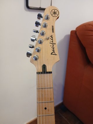 Guitarra Eléctrica Yamaha Pacifica 312MII