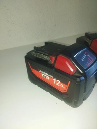 Batería  genéricas compatibles Milwaukee 12Ah gran