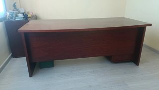 Muebles de despacho: Sillas, escritorio,archivador