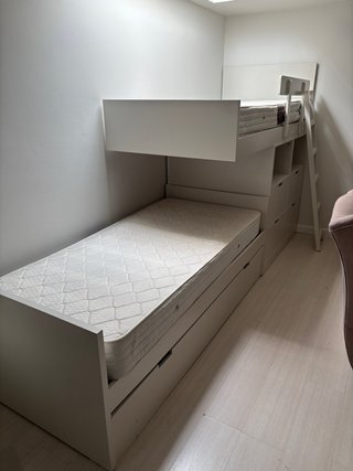 Litera tren color hueso con cajones y cama nido