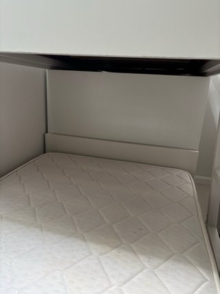 Litera tren color hueso con cajones y cama nido