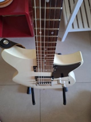 Yamaha Revstar RSE20 + EXTRAS (Pastilla y funda)