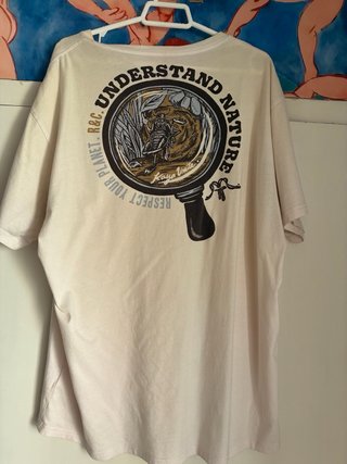Camiseta Vintage Crema