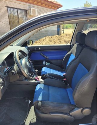 Volkswagen Golf 2003