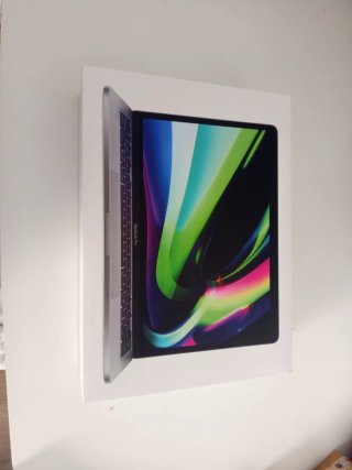 Caja MacBook Pro