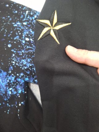 AMIRI Sudadera Negra con Diseño Estatua Libertad