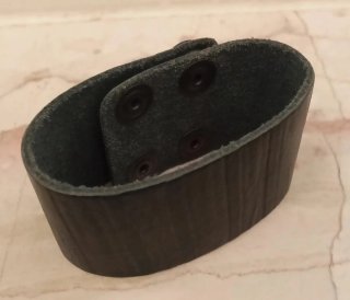Bracciale in pelle unisex nero