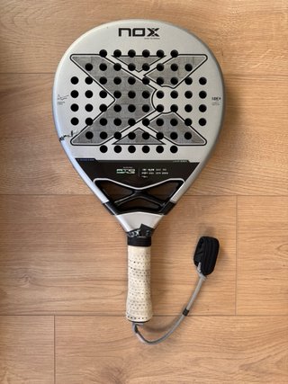 Pala de pádel Nox AT10 Luxury Genius 18K