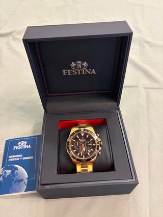 Reloj Festina Dorado y Negro